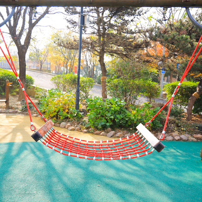 屋外の運動場によって補強されるロープのハンモックの木のハンモック150cm x 80cm